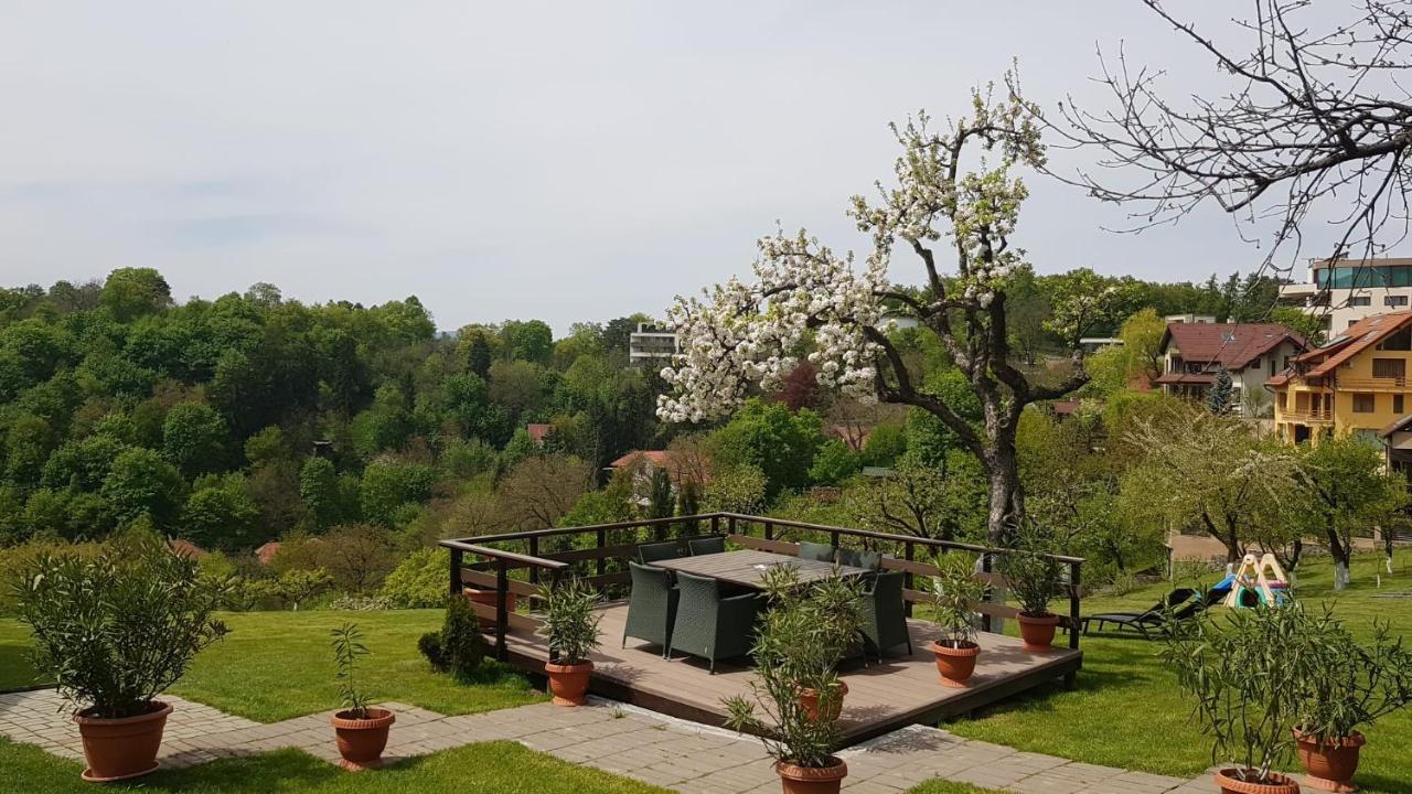Pensiunea Toscana Braşov Exteriör bild