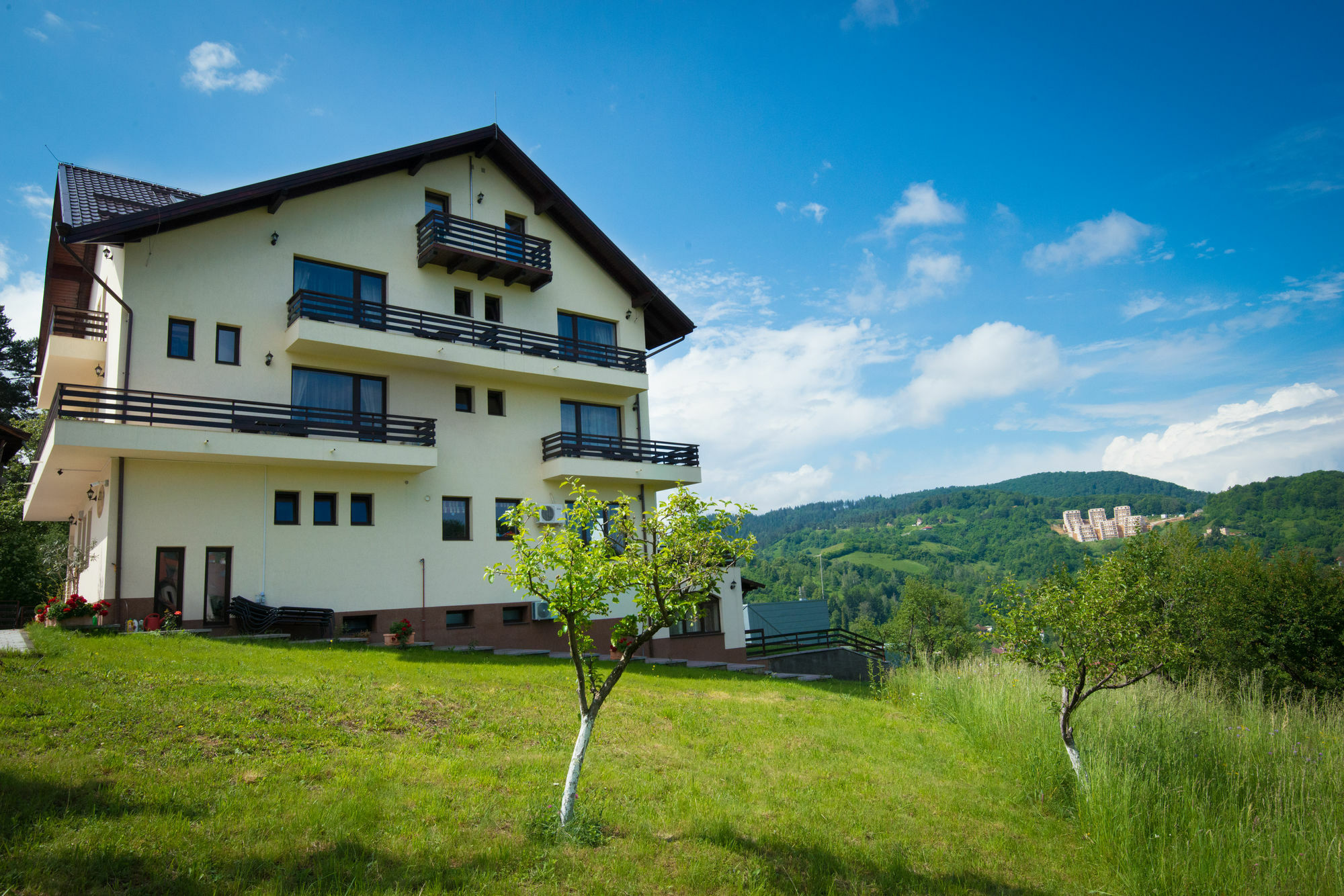 Pensiunea Toscana Braşov Exteriör bild