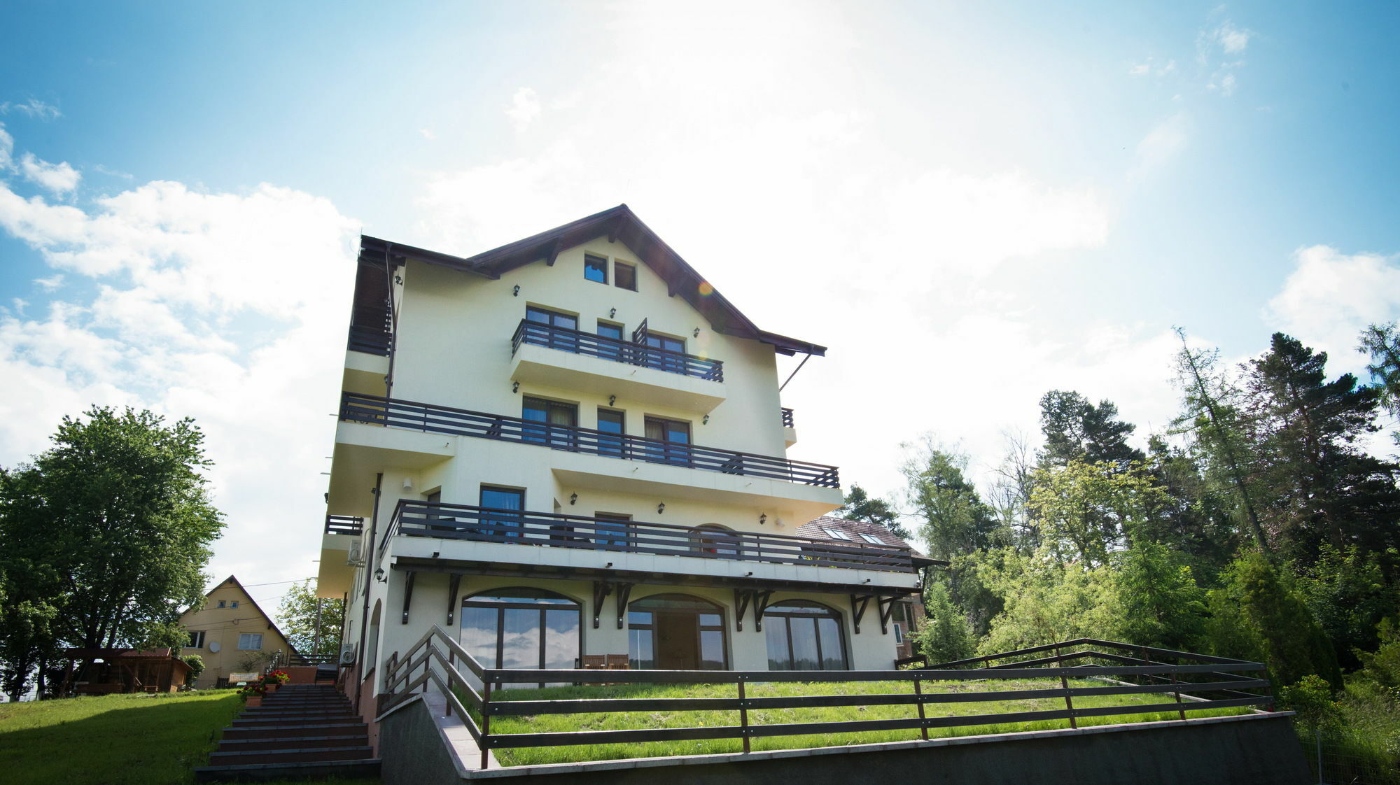 Pensiunea Toscana Braşov Exteriör bild